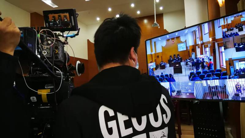 AI生成VS人工创意——昌乐县广告片拍摄公司的技术浪漫主义实践